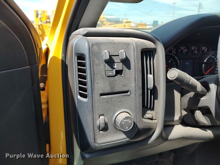 image for item LK9792 2017 Chevrolet Silverado 3500HD  utility bed pickup truck