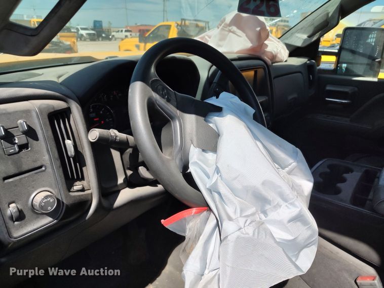 image for item LK9792 2017 Chevrolet Silverado 3500HD  utility bed pickup truck