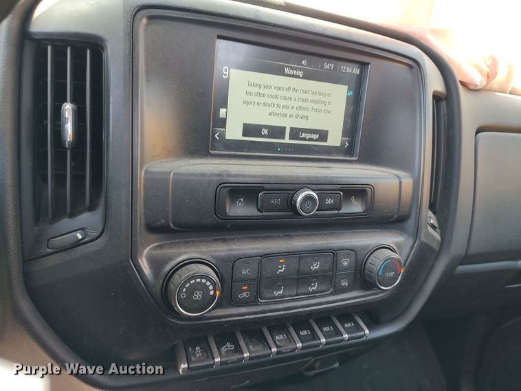 image for item LK9792 2017 Chevrolet Silverado 3500HD  utility bed pickup truck