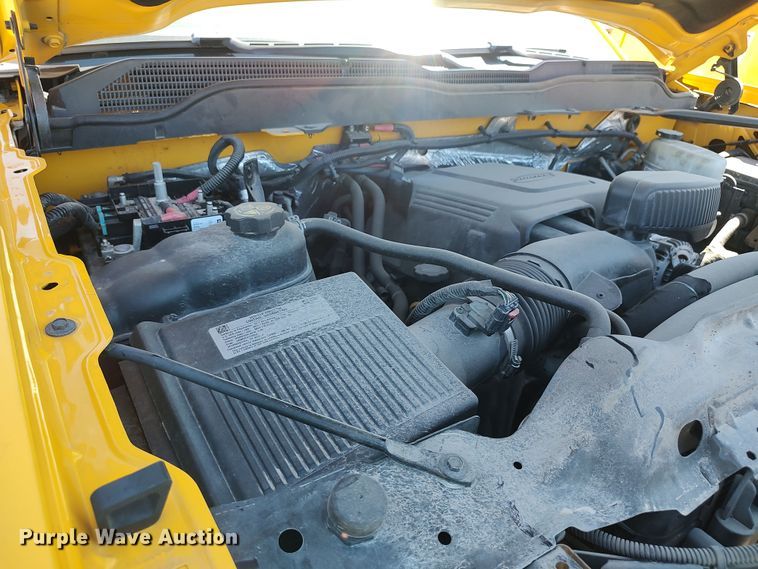 image for item LK9792 2017 Chevrolet Silverado 3500HD  utility bed pickup truck