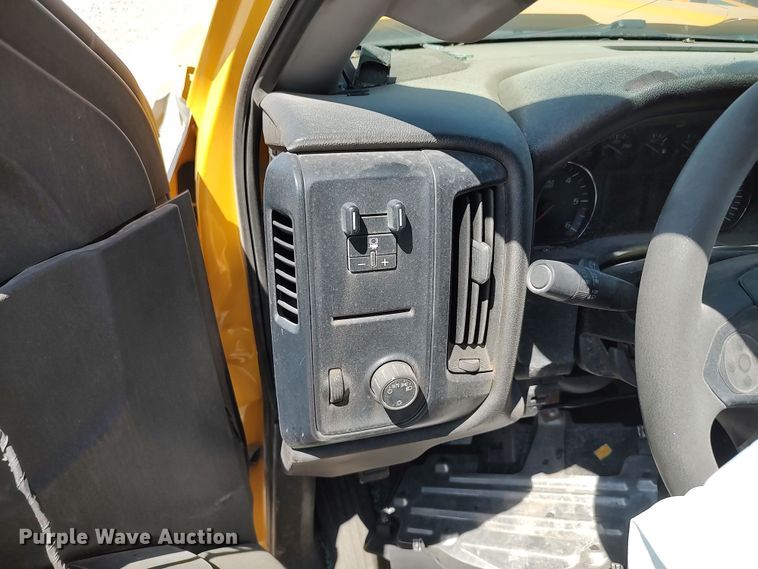 image for item LK9793 2017 Chevrolet Silverado 3500HD  utility bed pickup truck