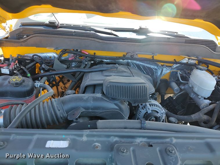 image for item LK9793 2017 Chevrolet Silverado 3500HD  utility bed pickup truck