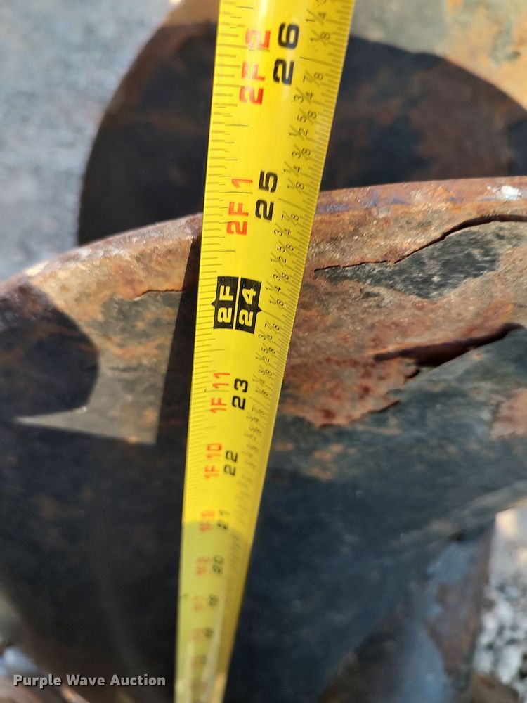 image for item LK9801 Bobcat 156  skid steer auger