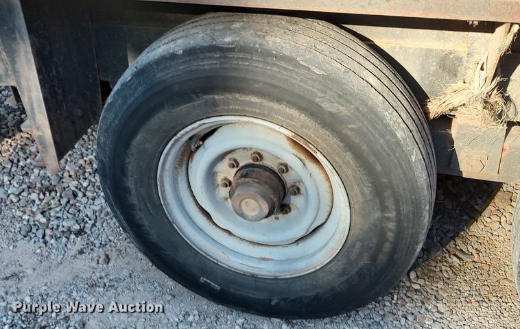 image for item LK9807 2013 Belshe WB12  utility trailer