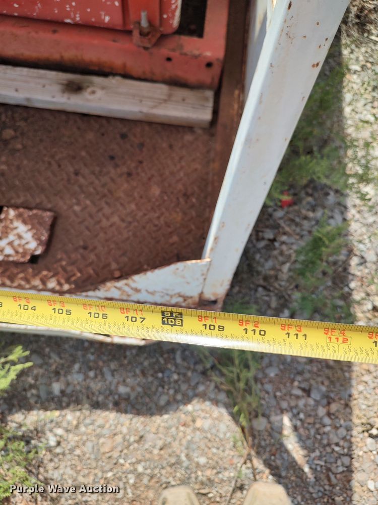image for item LK9818 Flatbed