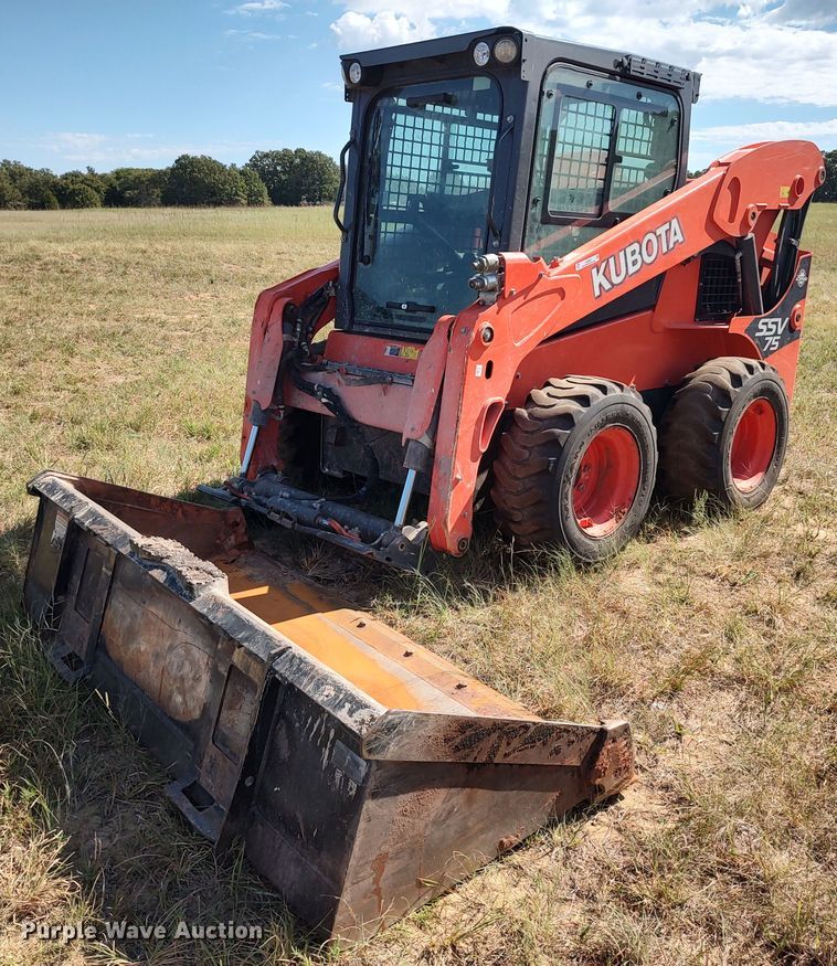 image for item LK9830 2016 Kubota SSV75  skid steer loader
