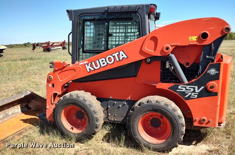 image for item LK9830 2016 Kubota SSV75  skid steer loader