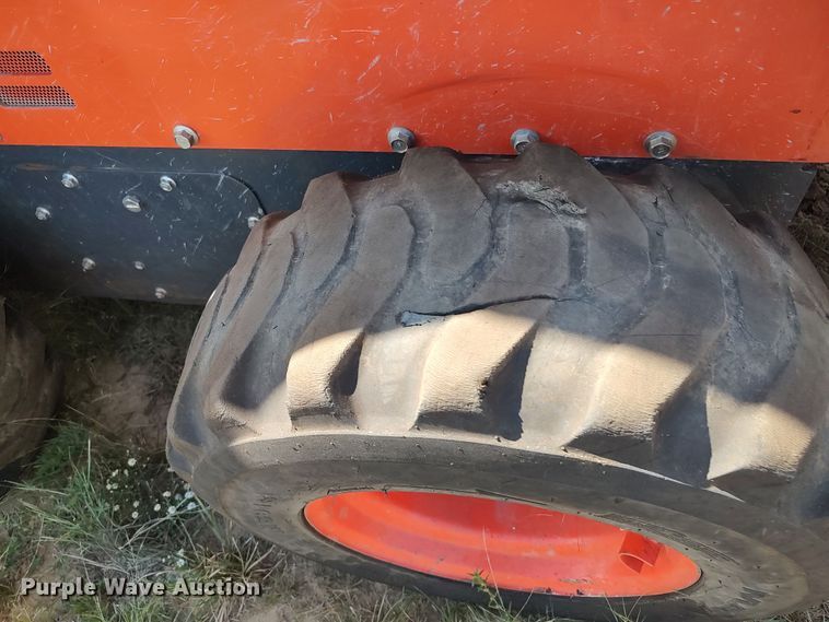 image for item LK9830 2016 Kubota SSV75  skid steer loader