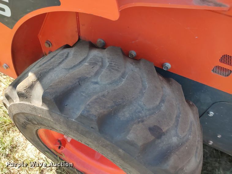 image for item LK9830 2016 Kubota SSV75  skid steer loader