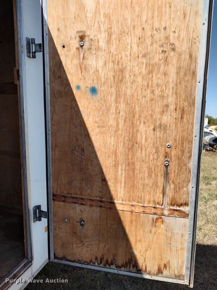 image for item LK9831 2006 Carry-On  enclosed cargo trailer