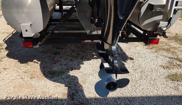 image for item LK9836 2017 Lowe SF214  boat