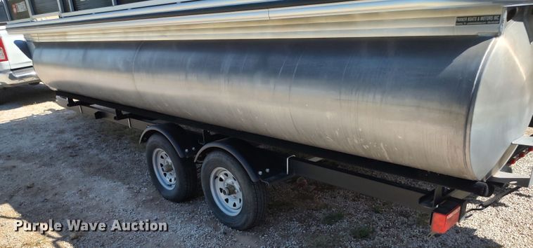 image for item LK9836 2017 Lowe SF214  boat