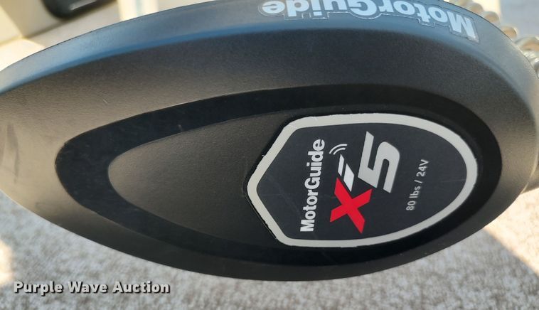 image for item LK9836 2017 Lowe SF214  boat