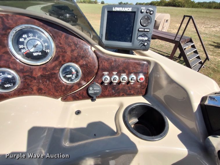 image for item LK9836 2017 Lowe SF214  boat