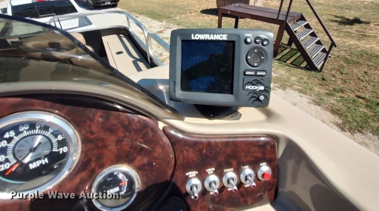 image for item LK9836 2017 Lowe SF214  boat