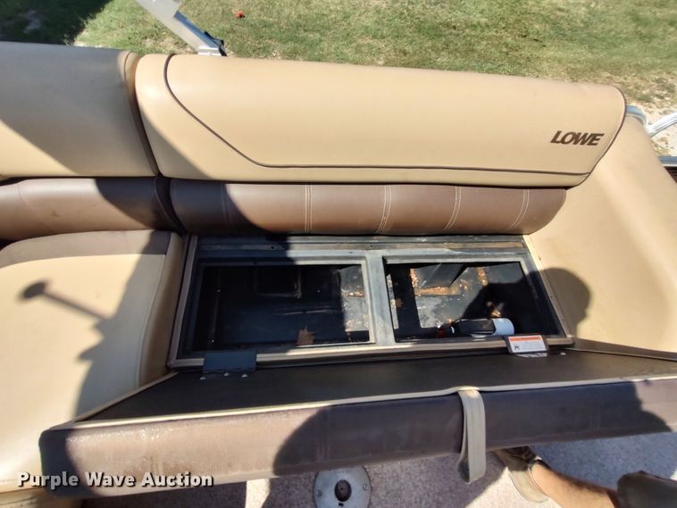 image for item LK9836 2017 Lowe SF214  boat