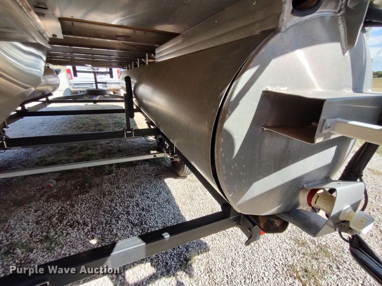 image for item LK9836 2017 Lowe SF214  boat