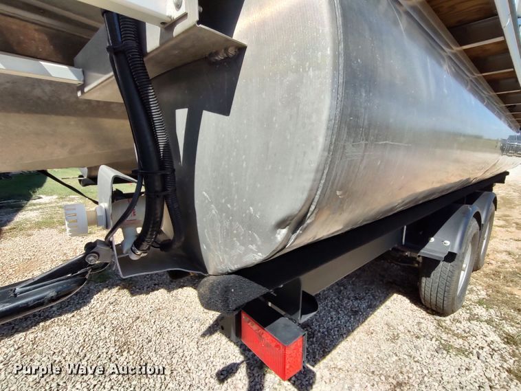 image for item LK9836 2017 Lowe SF214  boat