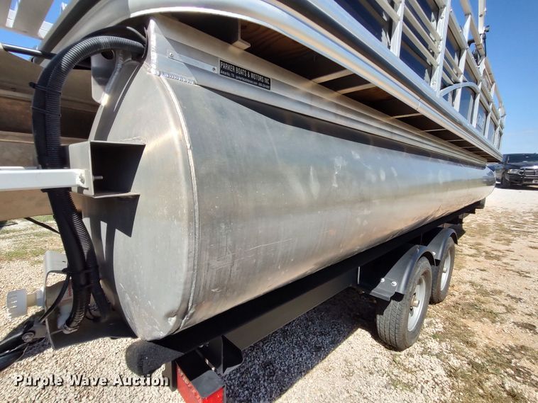 image for item LK9836 2017 Lowe SF214  boat