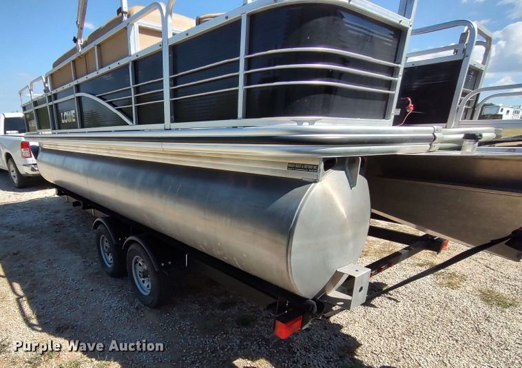 image for item LK9836 2017 Lowe SF214  boat