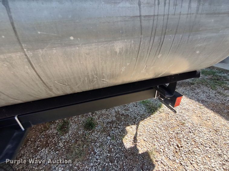 image for item LK9836 2017 Lowe SF214  boat