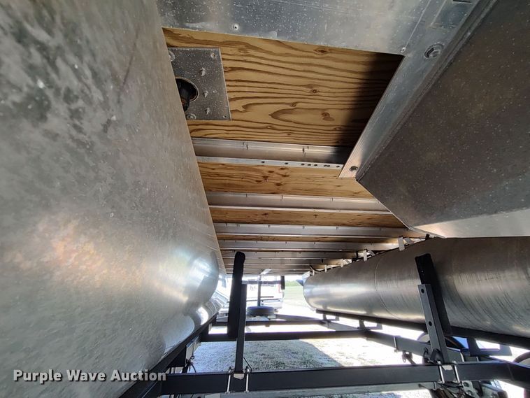 image for item LK9836 2017 Lowe SF214  boat