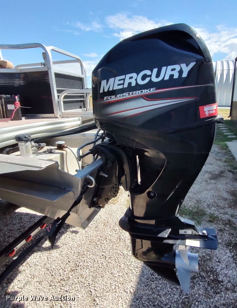 image for item LK9836 2017 Lowe SF214  boat