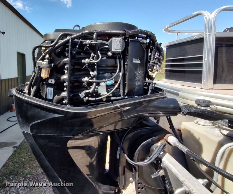 image for item LK9836 2017 Lowe SF214  boat