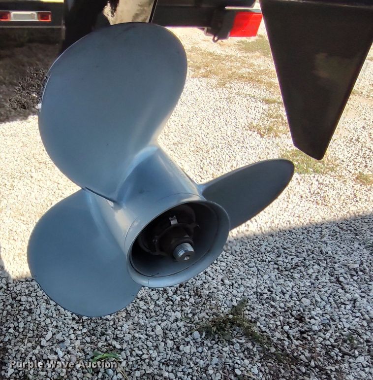 image for item LK9836 2017 Lowe SF214  boat