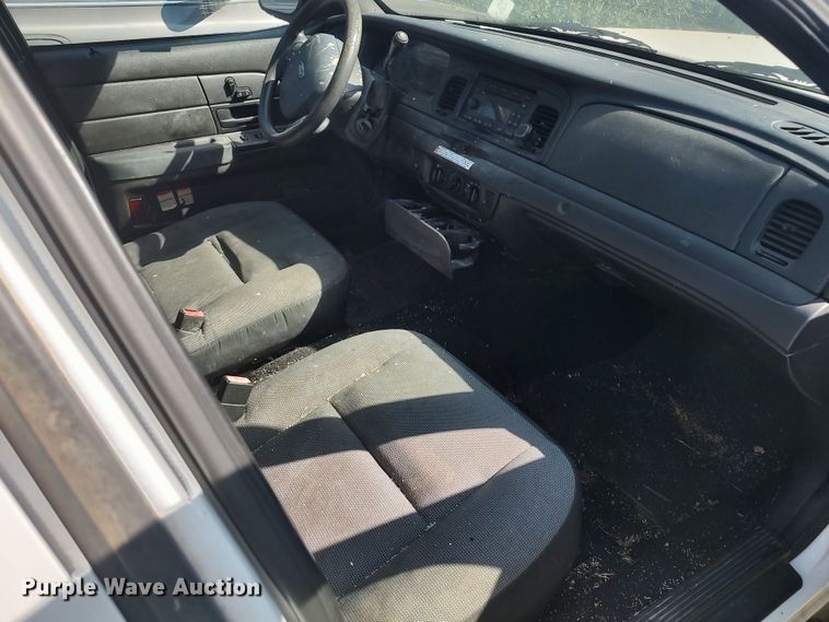 image for item LK9840 2008 Ford Crown Victoria Police Interecptor