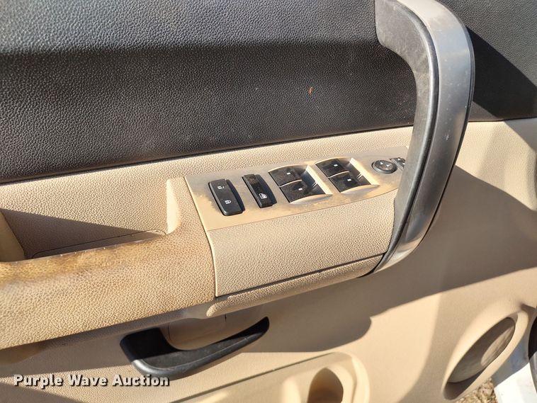 image for item LK9843 2007 GMC Sierra 1500  Ext. Cab pickup truck