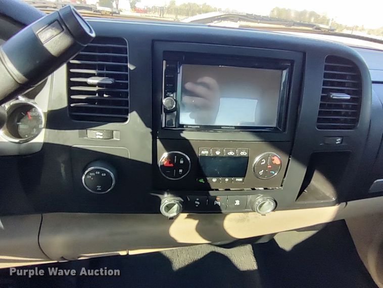 image for item LK9843 2007 GMC Sierra 1500  Ext. Cab pickup truck