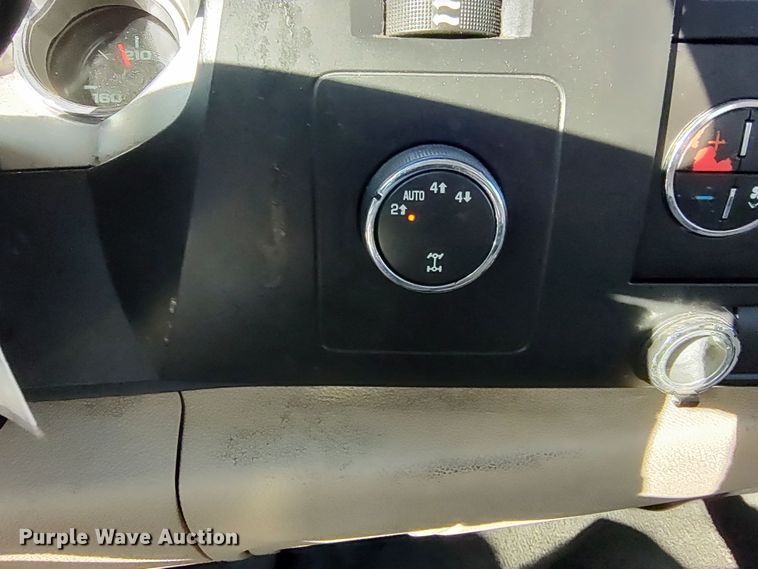 image for item LK9843 2007 GMC Sierra 1500  Ext. Cab pickup truck