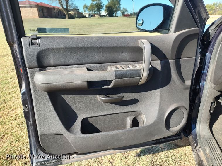 image for item LK9844 2008 Chevrolet Silverado 1500  Ext. Cab pickup truck