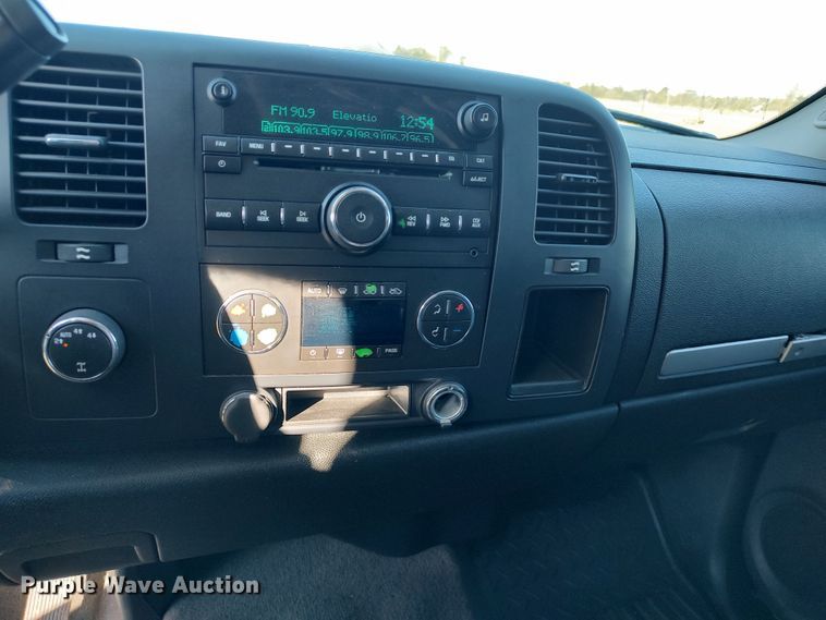 image for item LK9844 2008 Chevrolet Silverado 1500  Ext. Cab pickup truck