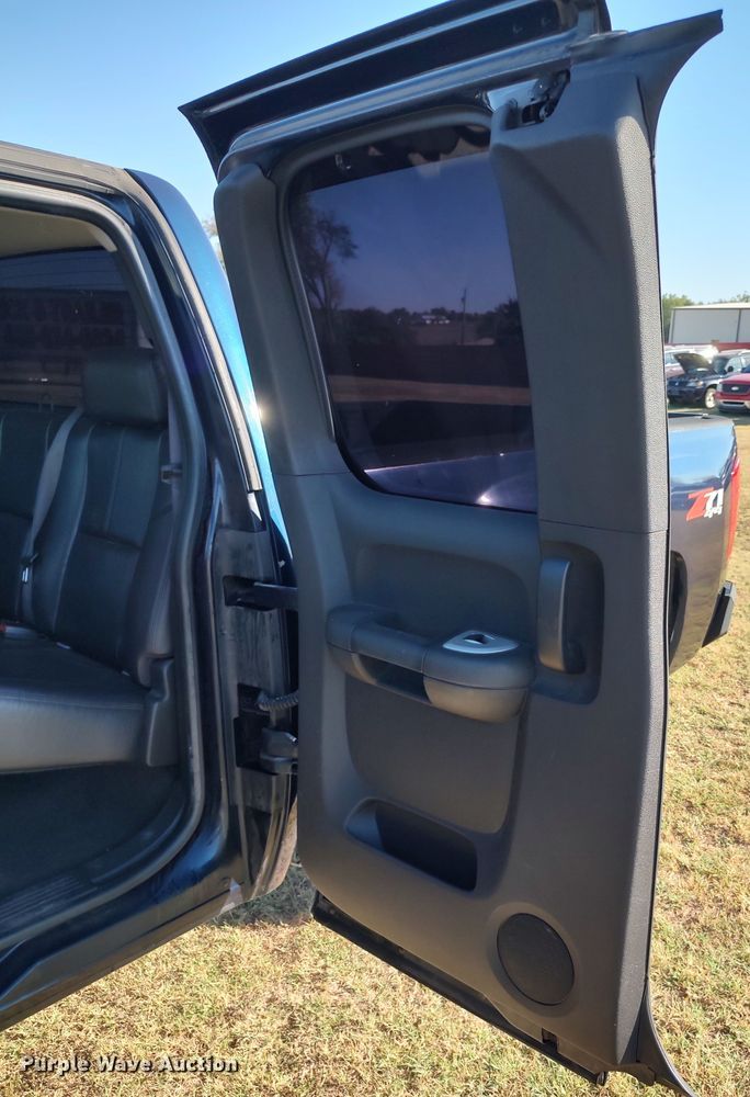 image for item LK9844 2008 Chevrolet Silverado 1500  Ext. Cab pickup truck