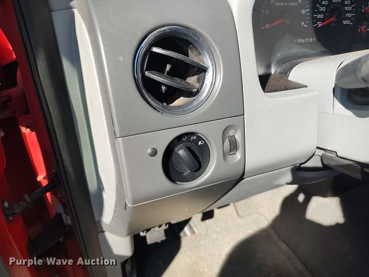 image for item LK9848 2006 Ford F150  SuperCrew pickup truck