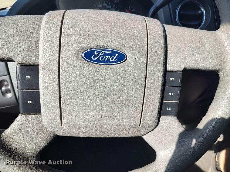 image for item LK9848 2006 Ford F150  SuperCrew pickup truck