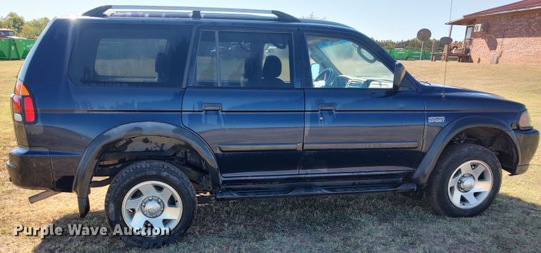 image for item LK9849 2004 Mitsubishi Montero  SUV