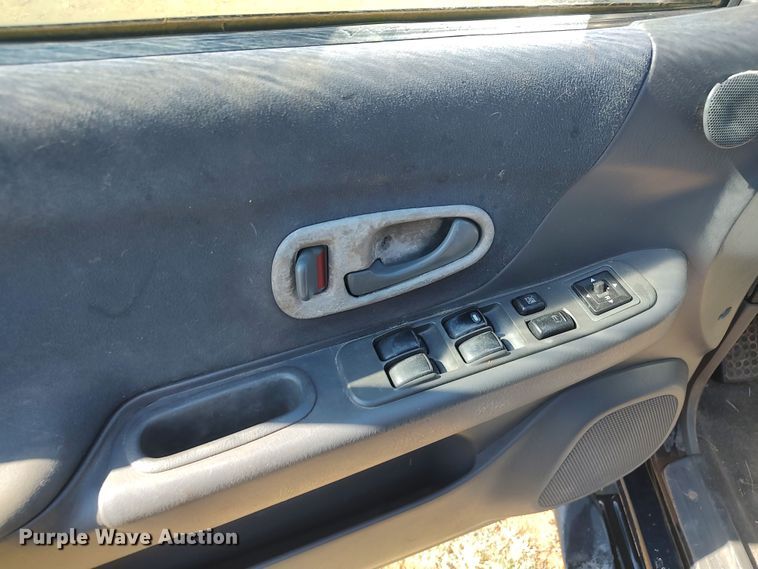 image for item LK9849 2004 Mitsubishi Montero  SUV