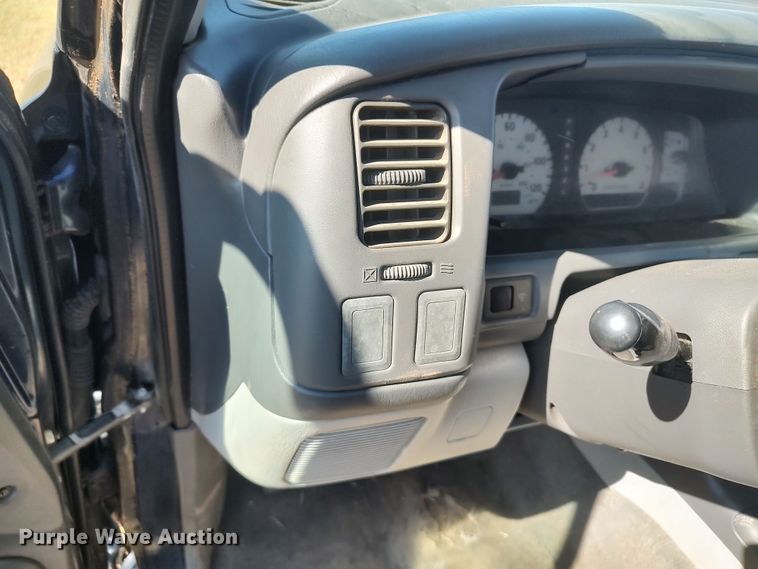 image for item LK9849 2004 Mitsubishi Montero  SUV