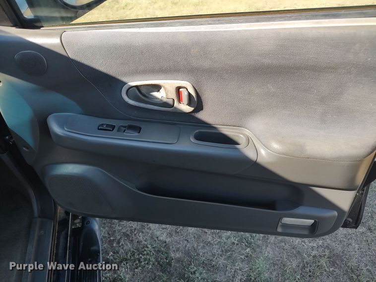 image for item LK9849 2004 Mitsubishi Montero  SUV