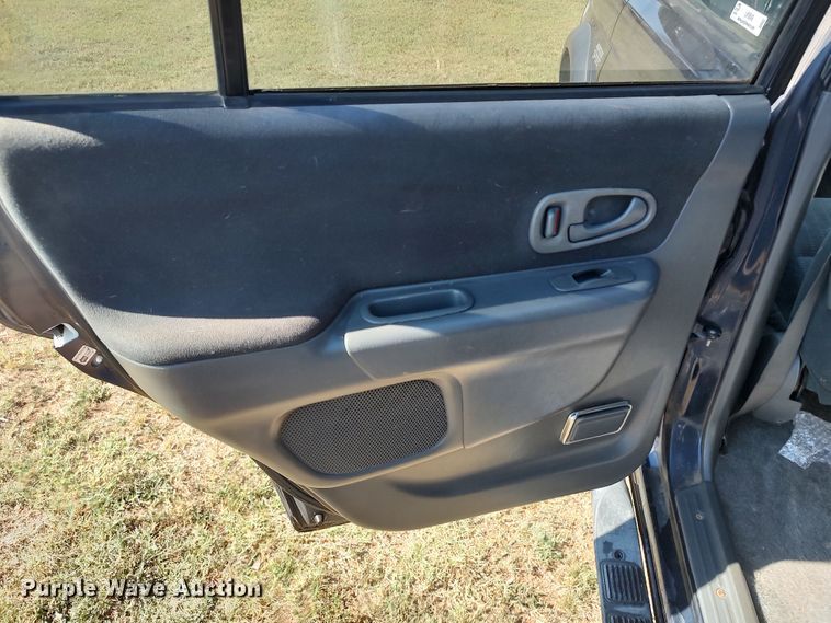 image for item LK9849 2004 Mitsubishi Montero  SUV