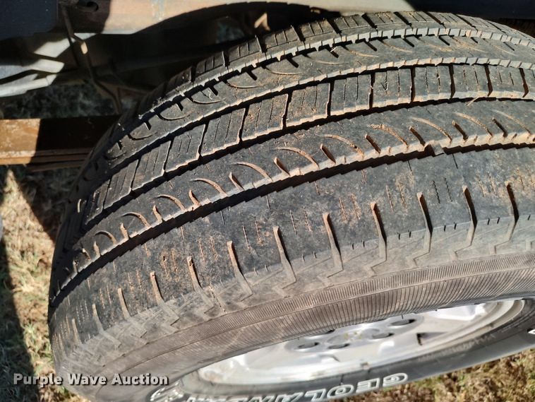 image for item LK9853 2000 Chevrolet Silverado 1500  Ext. Cab pickup truck