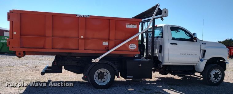 image for item LK9854 2020 International CV515  hook lift truck