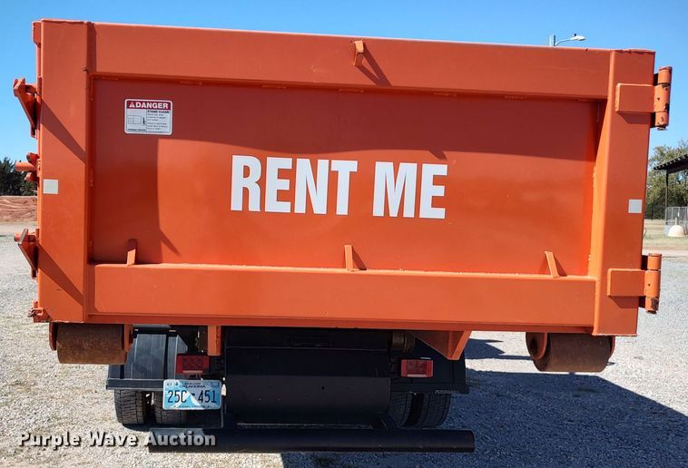 image for item LK9854 2020 International CV515  hook lift truck