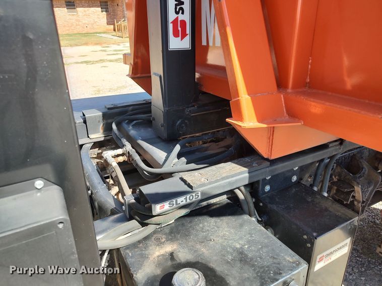 image for item LK9854 2020 International CV515  hook lift truck