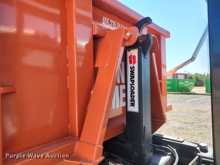 image for item LK9854 2020 International CV515  hook lift truck