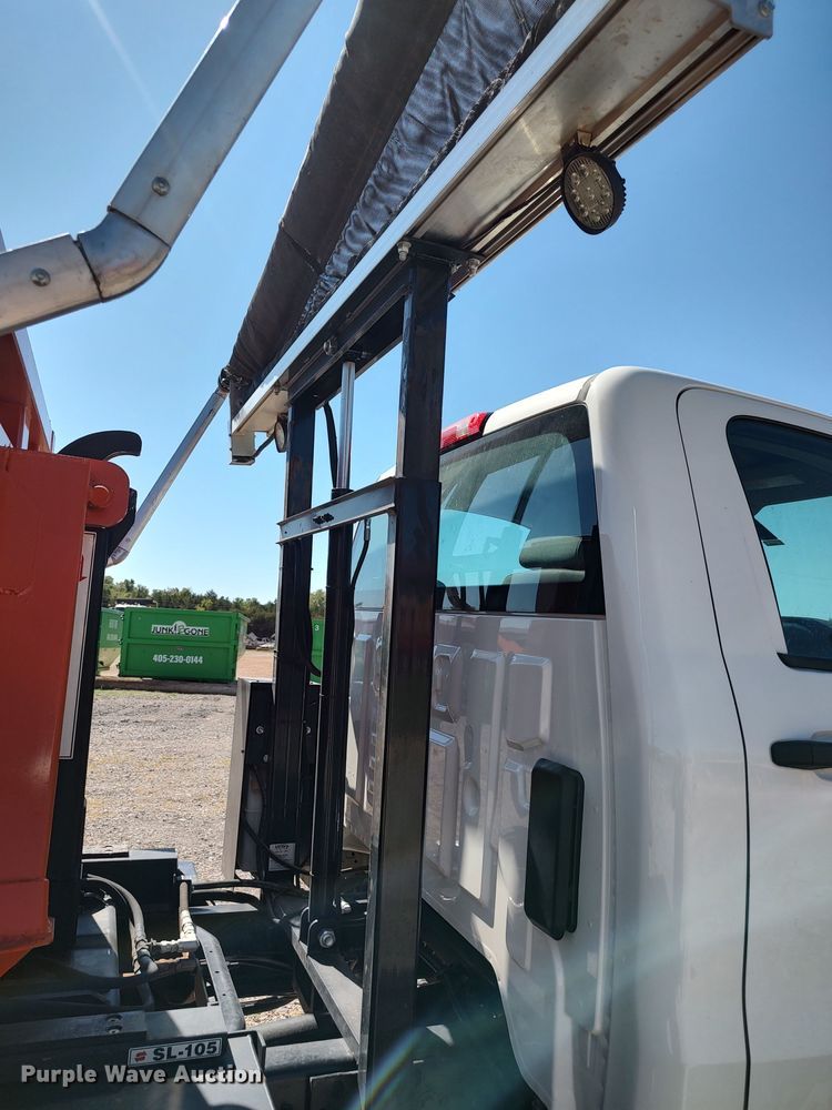 image for item LK9854 2020 International CV515  hook lift truck