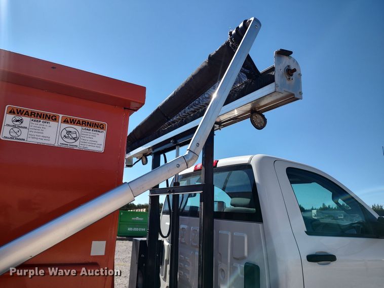 image for item LK9854 2020 International CV515  hook lift truck